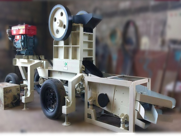 Top Quality  Small Mobile Diesel Engine Jaw Crusher